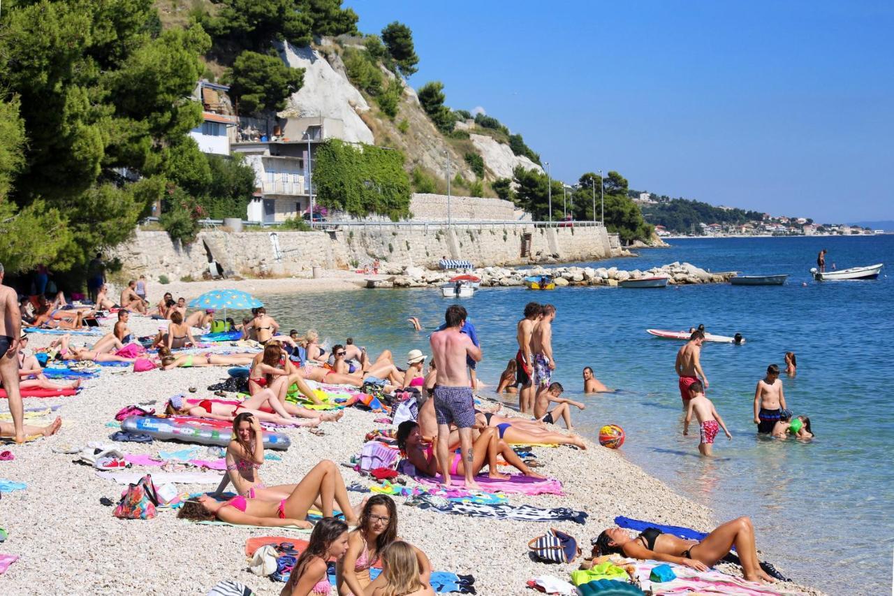 Apartments By The Sea Krilo Jesenice, Omis - 15145 Jesenice  Ngoại thất bức ảnh