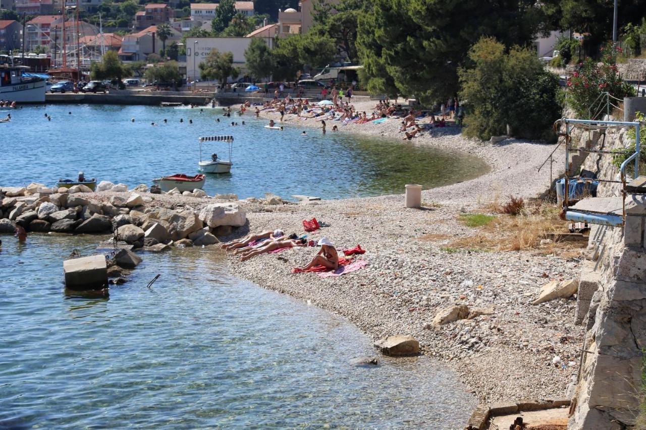 Apartments By The Sea Krilo Jesenice, Omis - 15145 Jesenice  Ngoại thất bức ảnh