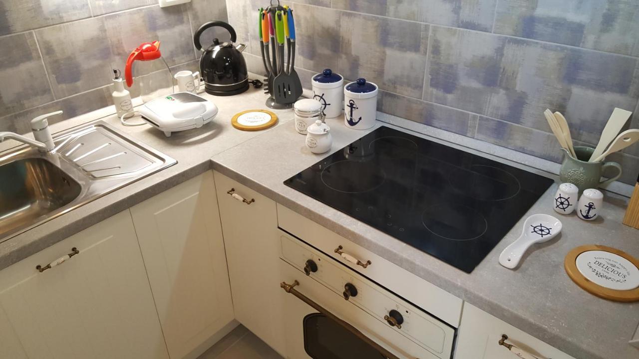 Apartments By The Sea Krilo Jesenice, Omis - 15145 Jesenice  Ngoại thất bức ảnh