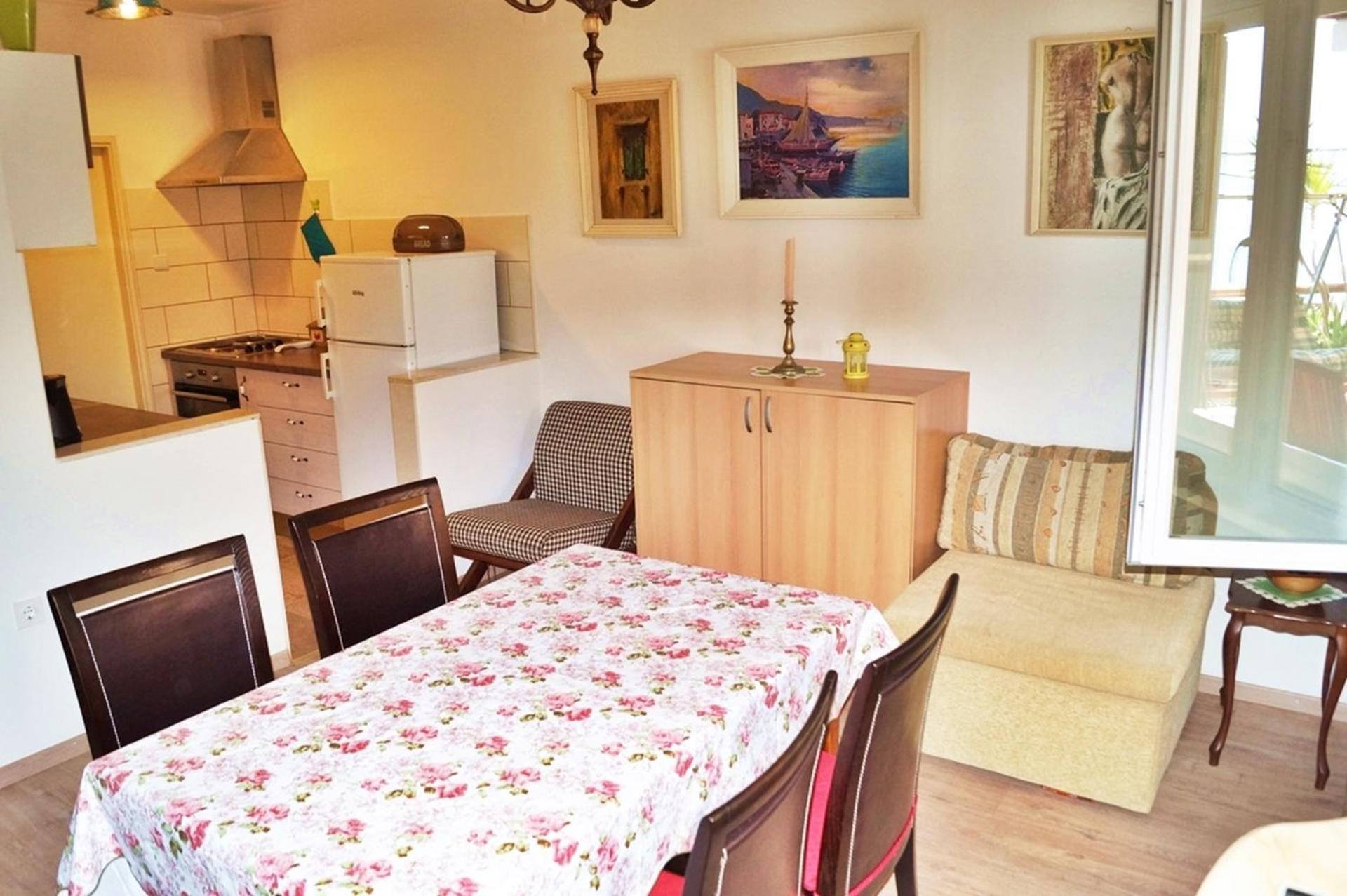Apartments By The Sea Krilo Jesenice, Omis - 15145 Jesenice  Phòng bức ảnh