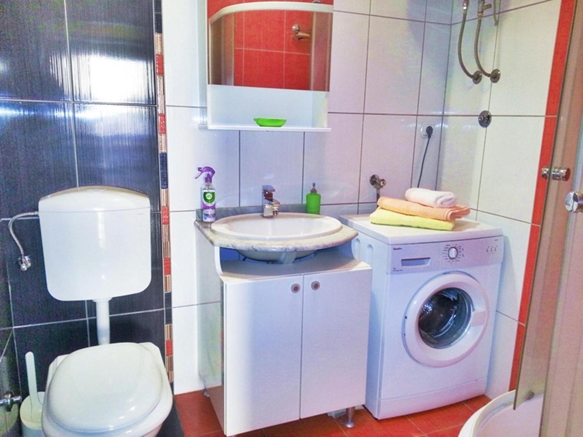 Apartments By The Sea Krilo Jesenice, Omis - 15145 Jesenice  Phòng bức ảnh
